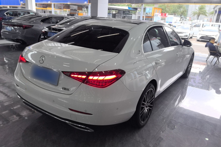 奔驰C级 2023款 C 260 L车身外观7