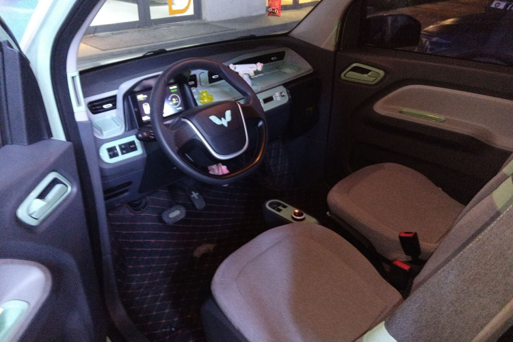 五菱汽车 宏光MINIEV 2021款 马卡龙臻享款 三元锂中控内饰7003