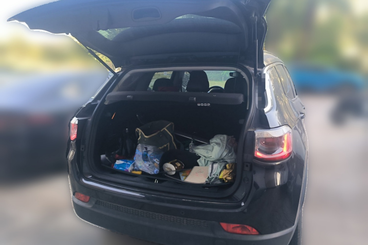 Jeep 指南者 2017款 200T 自动家享版中控内饰23