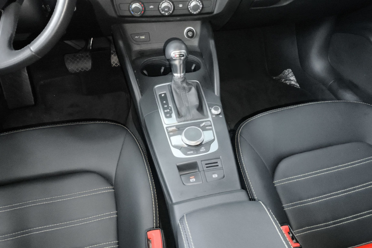 奥迪A3 2019款 Limousine 35 TFSI 进取型 国V局部细节18