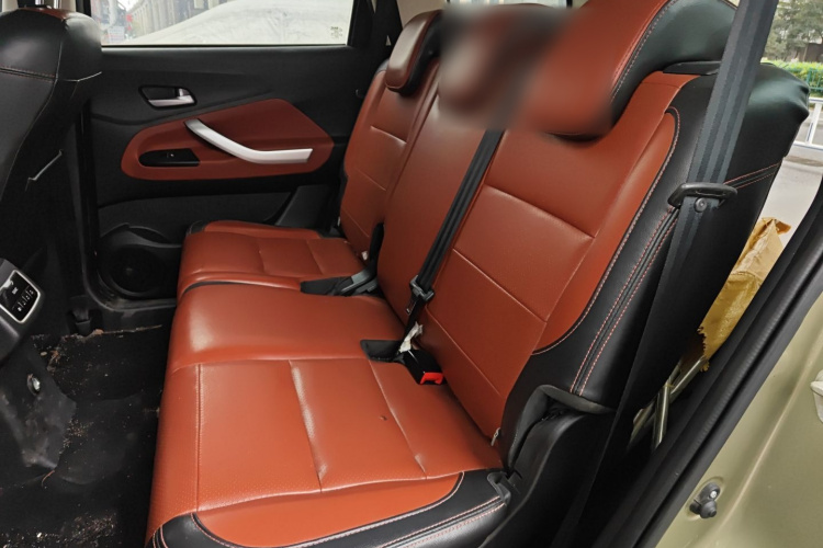 北汽幻速S3 2016款 S3L 1.5L 手动尊贵型中控内饰21