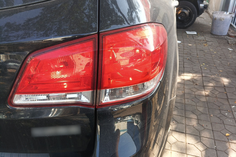 哈弗H6 2016款 升级版 1.5T 自动两驱精英型车身外观9