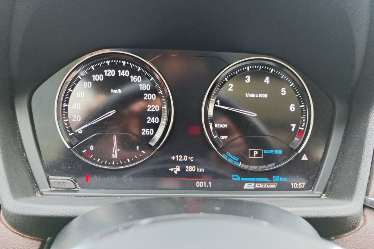 宝马X1新能源 2019款 xDrive25Le 豪华型局部细节14