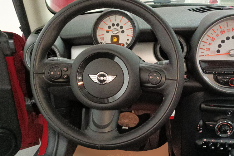 MINI 2011款 1.6L COOPER Fun中控内饰13