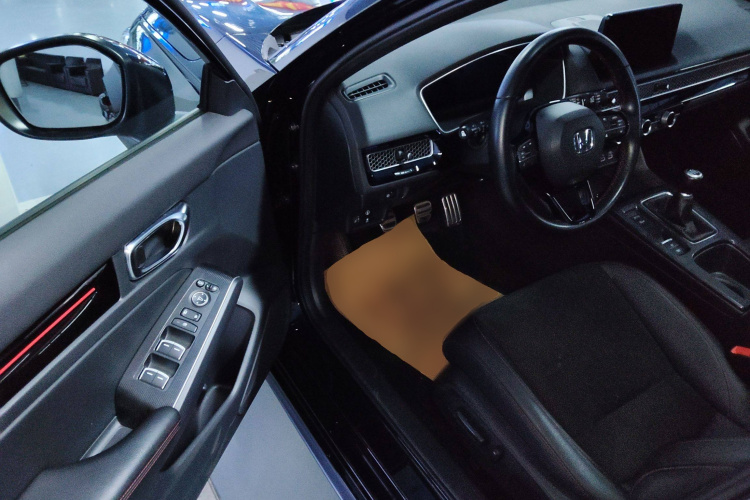 本田 思域 2023款 HATCHBACK 240TURBO 手动极劲版中控内饰20