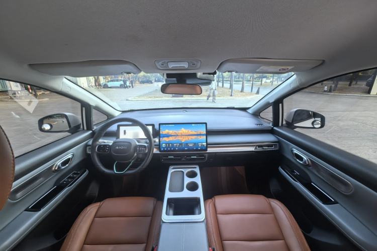 埃安 AION Y 2023款 Plus 610 乐享版中控内饰7003