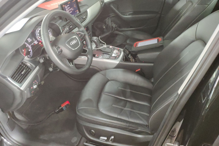 奥迪A6L 2018款 30周年年型 TFSI 进取型局部细节19