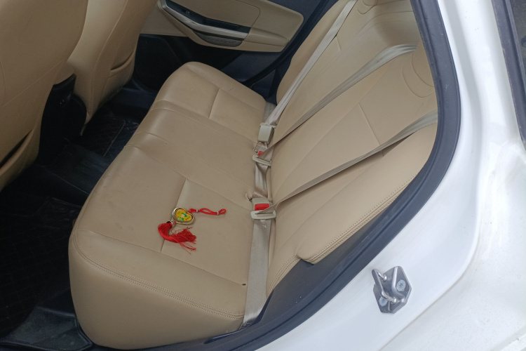 福特 福睿斯 2015款 1.5L 自动舒适型中控内饰7004