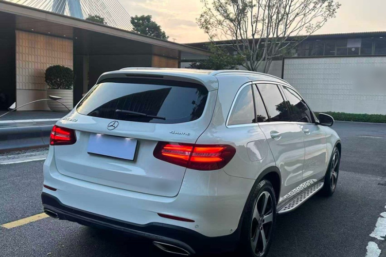 奔驰GLC 2018款 GLC 260 4MATIC 豪华型车身外观6012