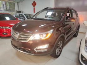 宝骏560 2016款 1.8L iAMT豪华型