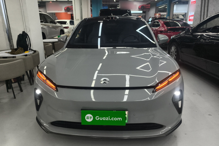 蔚来ET5T 2023款 75kWh Touring车身外观2