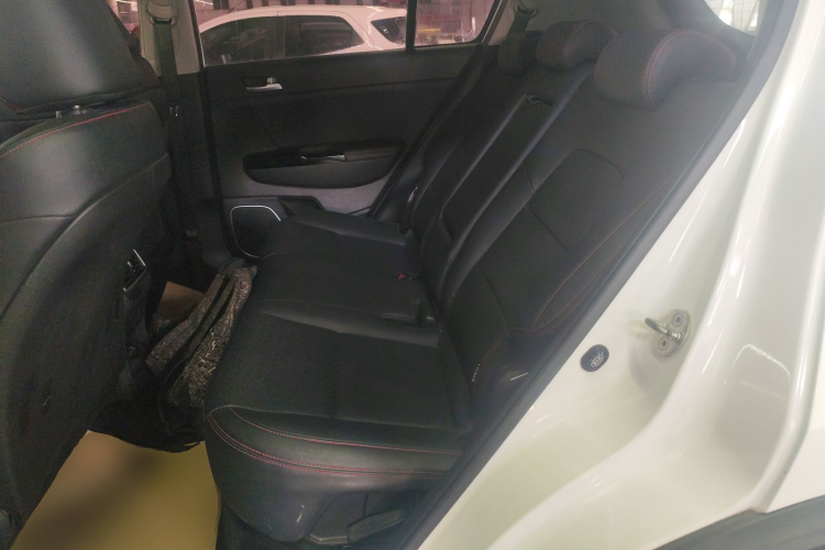 起亚KX5 2019款 2.0L 自动两驱舒适版中控内饰21