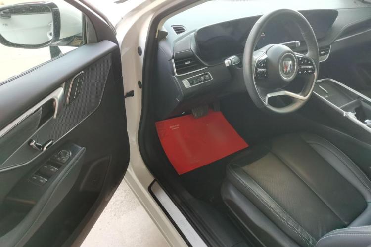 别克 君越 2023款 28T 越尊版中控内饰7002