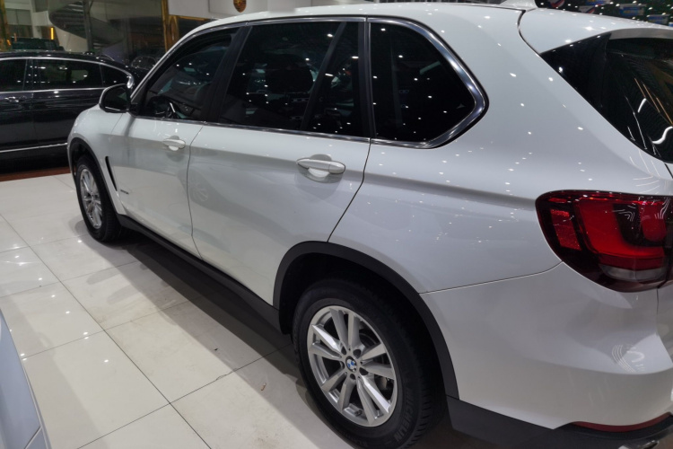 宝马X5（平行进口） 车身外观4