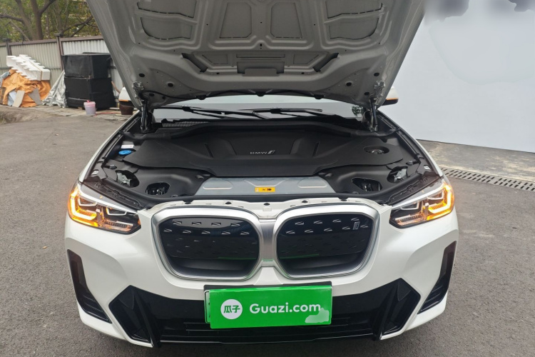 宝马iX3 2022款 改款 领先型机舱底盘24