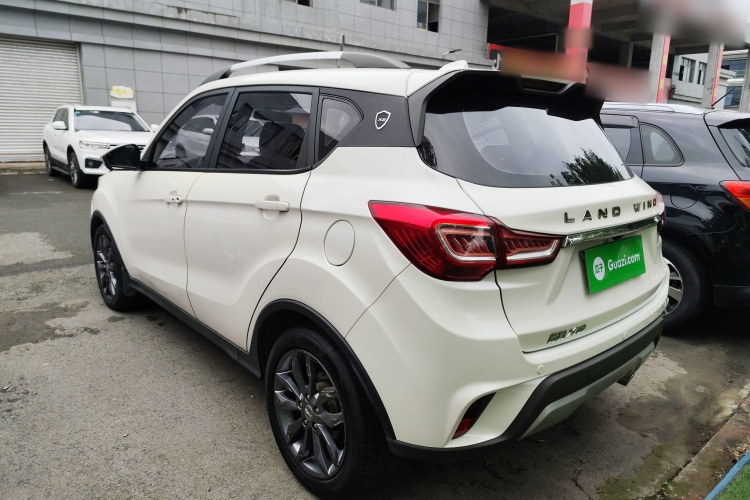 陆风X2 2017款 1.6L 手动锋锐版车身外观4