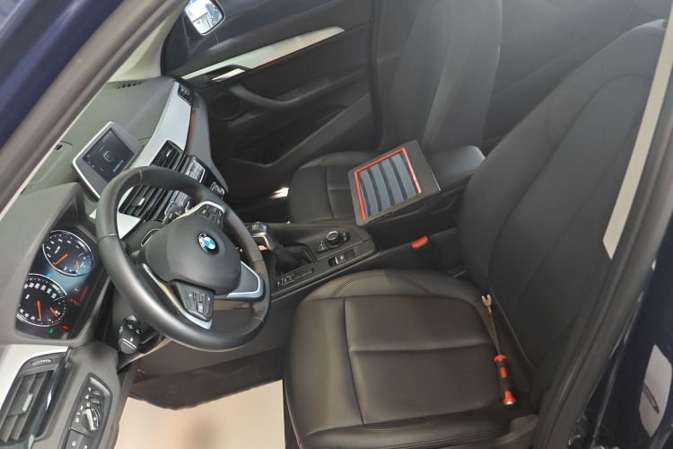 宝马X1 2018款 sDrive18Li 时尚型局部细节19