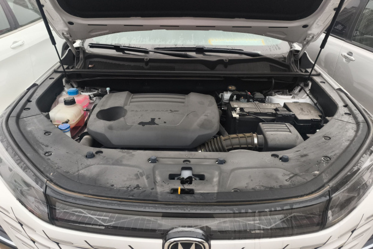 长安CS75 PLUS 2024款 第三代 冠军版 2.0T 智驾劲擎型机舱底盘24