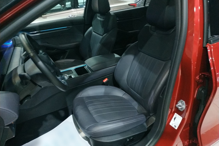 福特 蒙迪欧 2025款 2.0T EcoBoost 至尊型中控内饰19