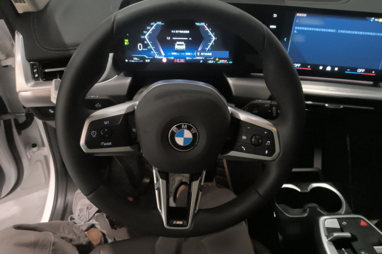 宝马X1 2023款 sDrive25Li M运动套装中控内饰13