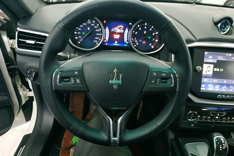 玛莎拉蒂 Ghibli 2014款 3.0T 标准版中控内饰13