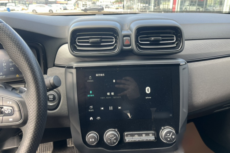 领克03 2021款 1.5TD DCT劲Plus中控内饰7004
