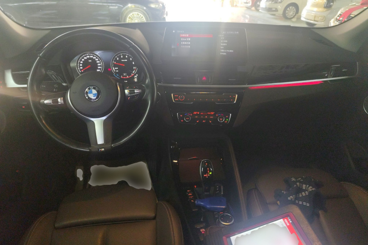 宝马X1 2022款 sDrive20Li 尊享型中控内饰12