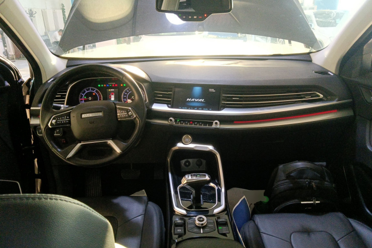 哈弗H6 2017款 红标 2.0T 自动两驱智尚型中控内饰7002
