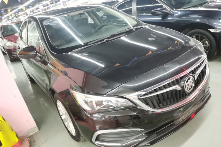 别克 威朗 2018款 三厢 20T 双离合领先型车身外观3