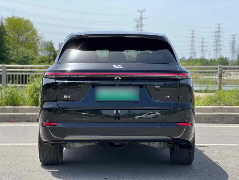 理想汽车 理想L7 2024款 Ultra(5)