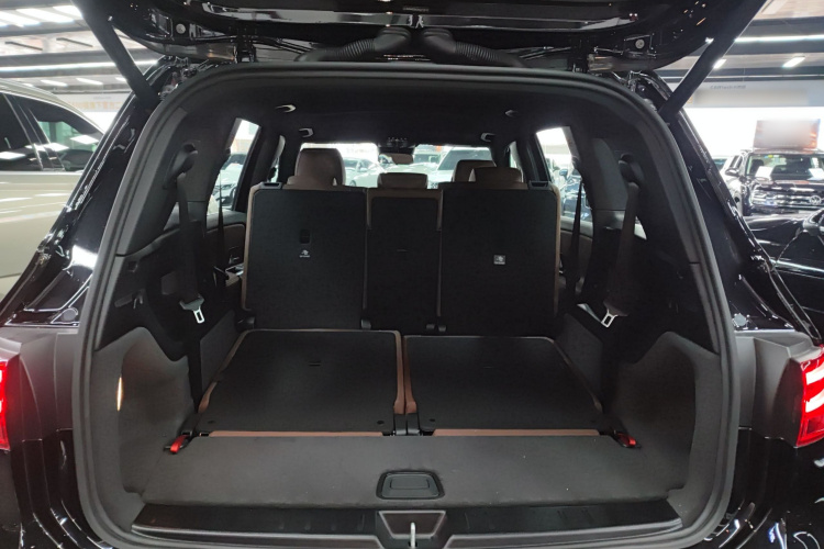 奔驰GLB 2024款 改款 GLB 220 时尚型局部细节23