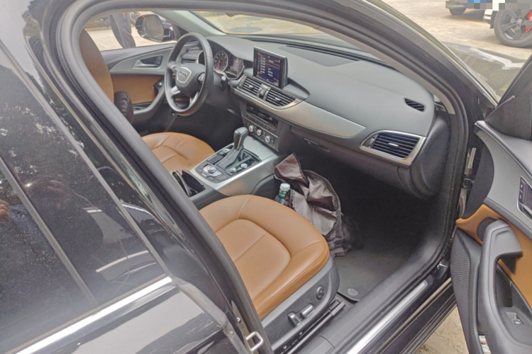 奥迪A6L 2016款 TFSI 技术型局部细节9005