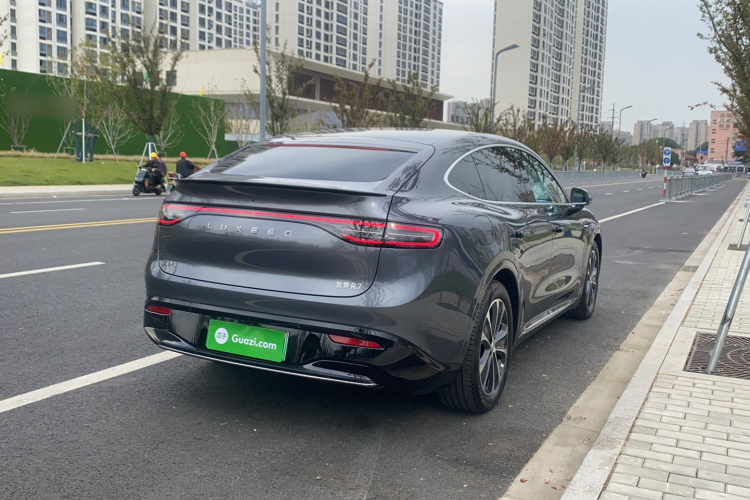 鸿蒙智行 智界R7 2025款 增程 251km Max车身外观6004