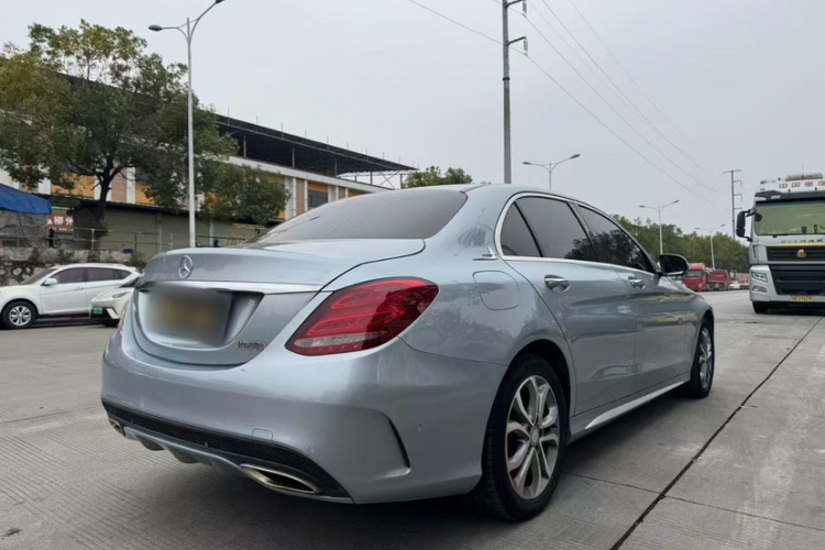 奔驰C级 2015款 改款 C 180 L 运动型车身外观6002