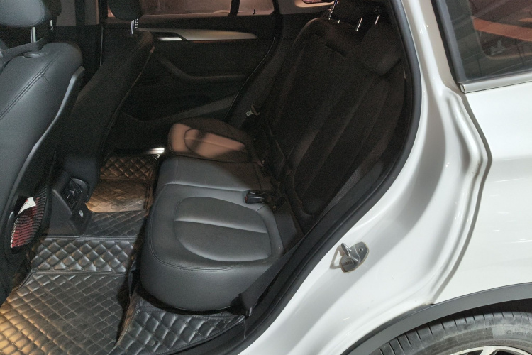 宝马X1 2018款 sDrive20Li 领先型中控内饰7004