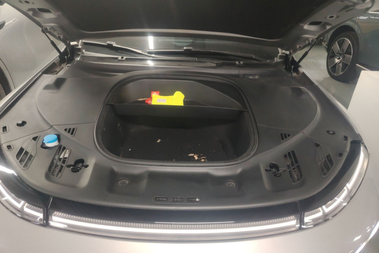 小鹏P7 2022款 625E局部细节24