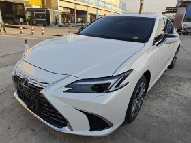 雷克萨斯ES 2025款 200 臻享版