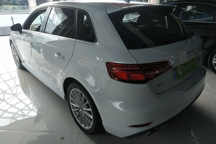 奥迪A3 2018款 30周年年型 Sportback 35 TFSI 时尚型车身外观6003
