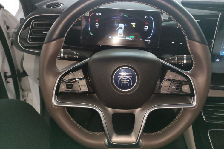 比亚迪 秦PLUS 2023款 冠军版 EV 420KM超越型中控内饰13