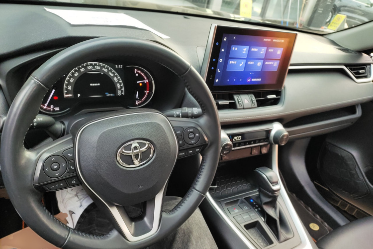 丰田 RAV4荣放 2022款 2.0L CVT两驱风尚Plus版中控内饰12