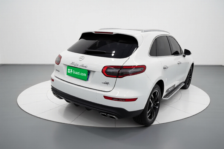 众泰SR9 2017款 2.0T 自动极致之梦版车身外观7