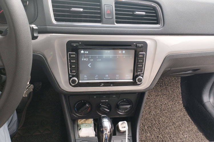 大众 朗逸 2015款 1.6L 自动风尚版局部细节16