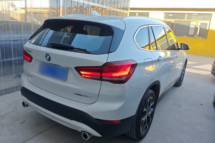 宝马X1 2022款 sDrive25Li 领先型车身外观7