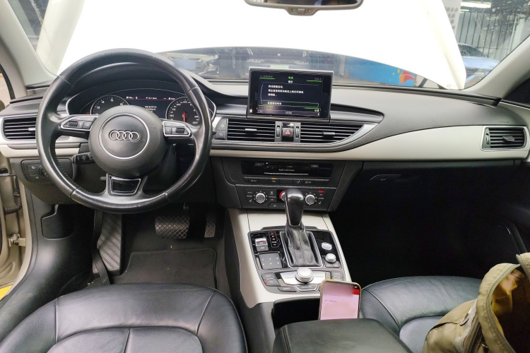 奥迪A7 2016款 40 TFSI 进取型中控内饰7002