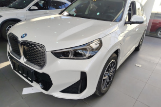 宝马iX1 2023款 eDrive25L M运动套装