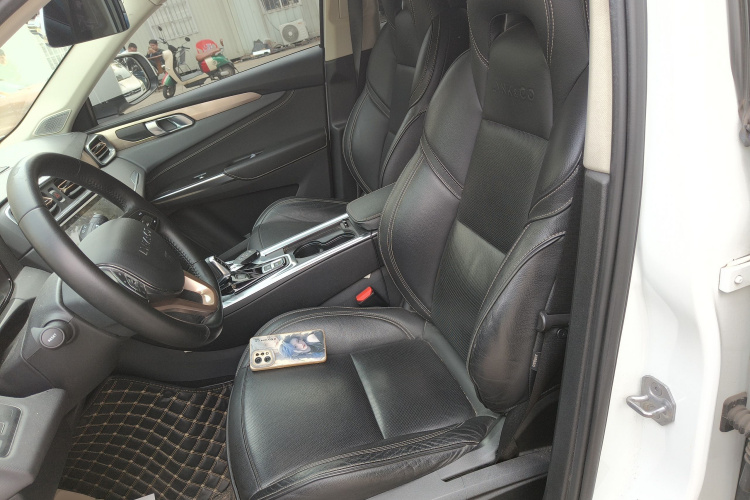 领克01 2017款 2.0T 两驱型Pro版局部细节19