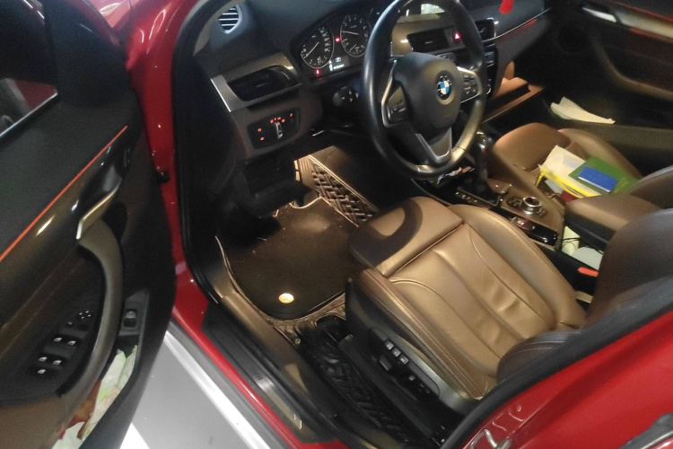 宝马X1 2016款 sDrive20Li 豪华型中控内饰7003