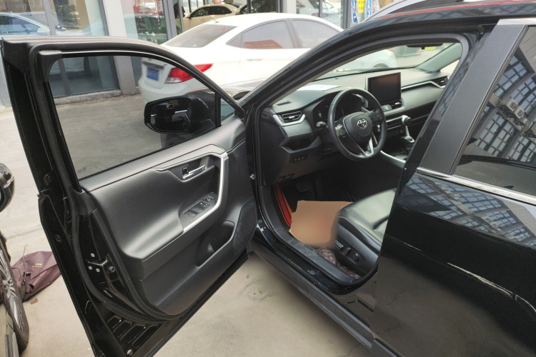 丰田 RAV4荣放 2022款 2.0L CVT两驱风尚Plus版中控内饰20