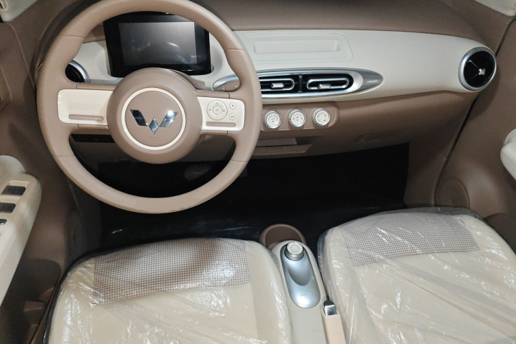 五菱汽车 宏光MINIEV 2025款 四门版 进阶款中控内饰12