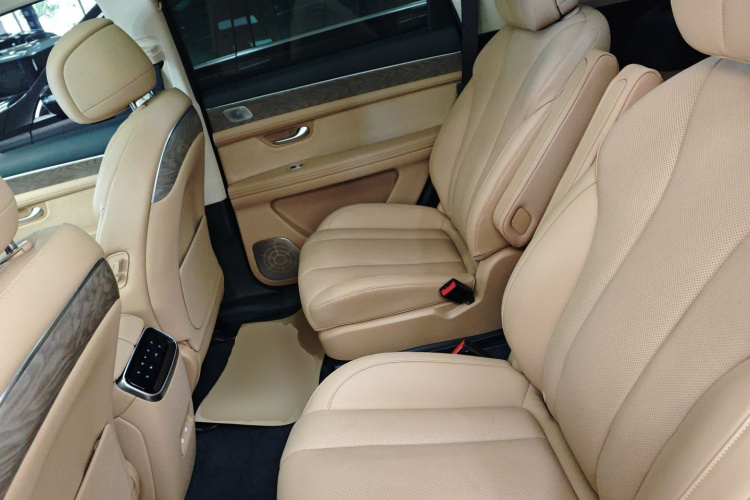 鸿蒙智行 问界M7 2022款 1.5T 四驱豪华版中控内饰7004